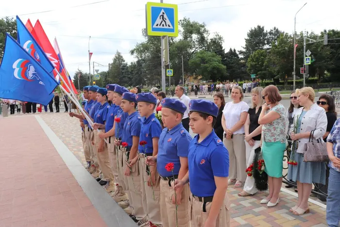 RipFWIiKaGpFSPIzYBMnNq34K9tD-jV-8Ka8T43EqTrpNR7duzYqmbWmIeixW3vriWCh1oinBx_A7kM8qHlQnJ_z